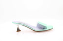 Mules plexi Albano couleur menthe clair avec talon bas géométrique
Chaussures Albano en cuir métallisé et PVC, bout rectangulaire
Mules élégantes Albano menthe clair, idéales pour le quotidien et les soirées
Zoom sur le talon bas de 6 cm des mules Albano, design moderne